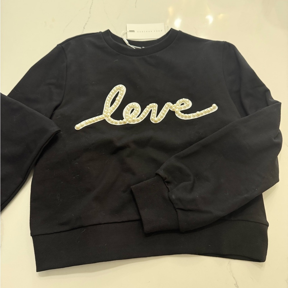 BEADED LOVED SWEATSHIRT y